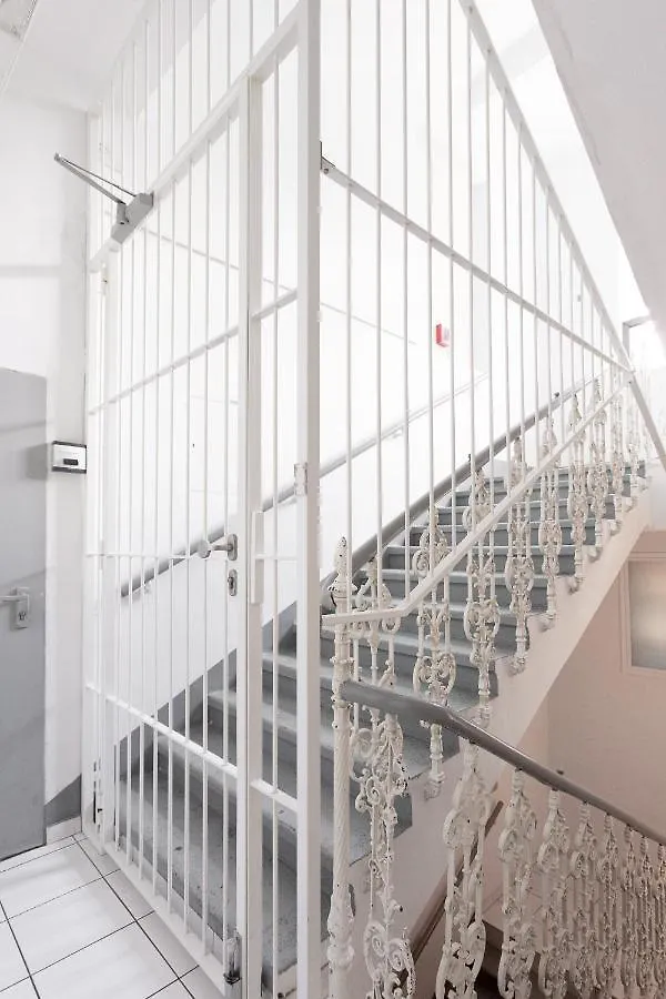 Central And Chic - The Big One Apartment Vienna