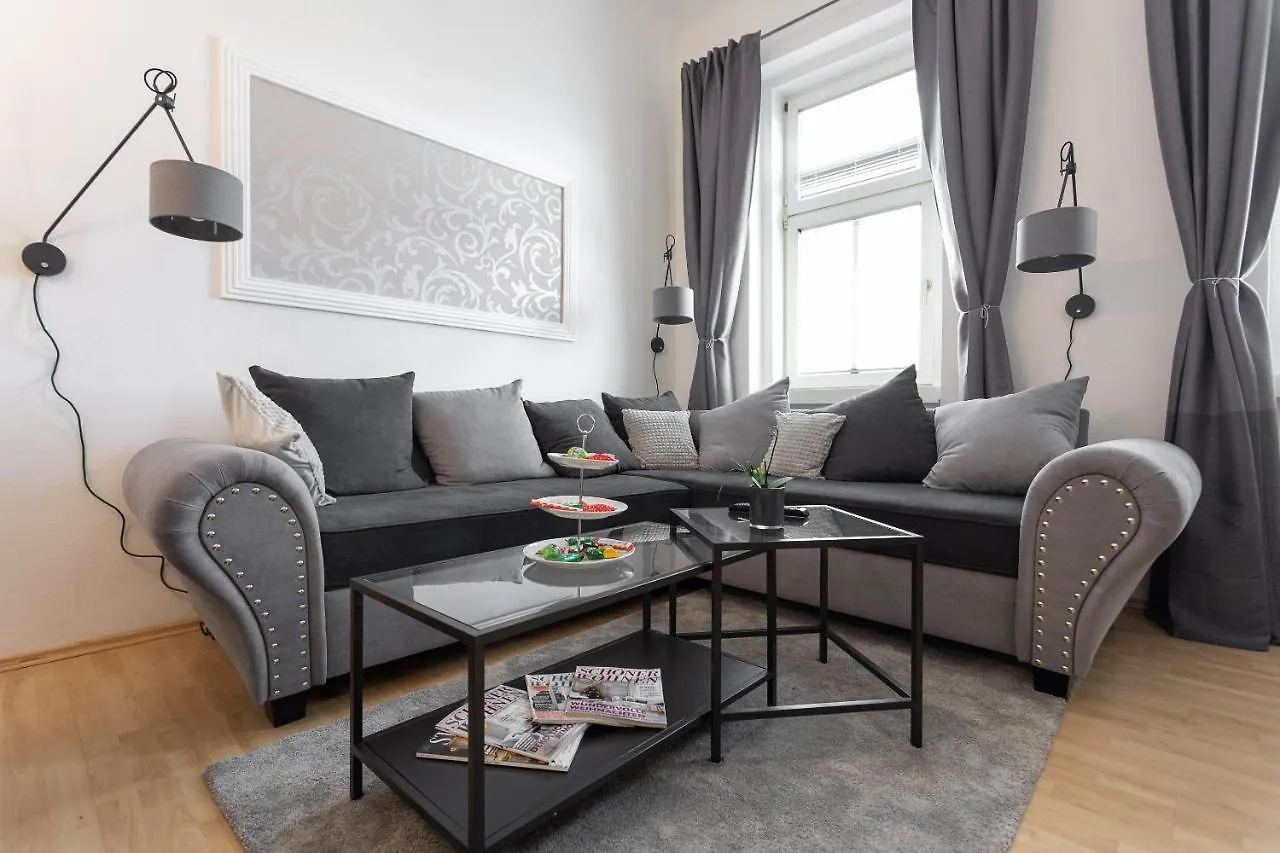 Central And Chic - The Big One Apartment Vienna