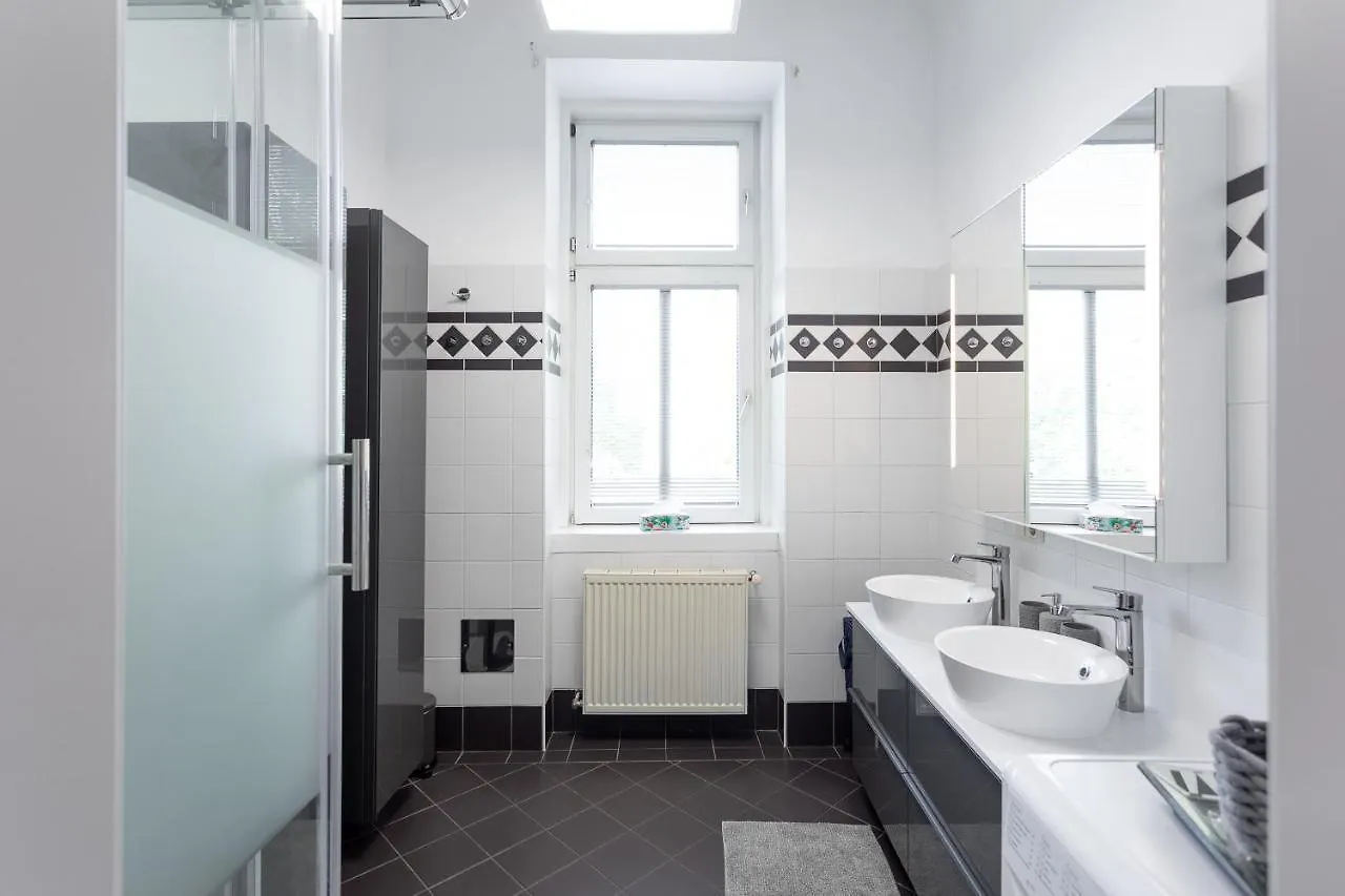 Central And Chic - The Big One Apartment Vienna 0*,  Austria