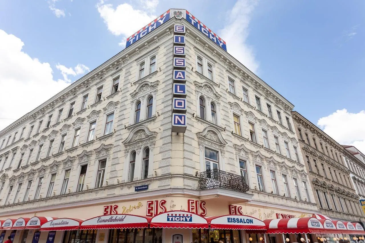 Central And Chic - The Big One Apartment Vienna Austria